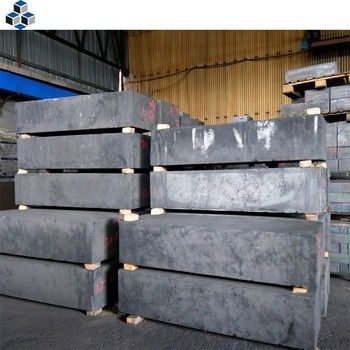 1.61 G/Cm3 Графитовый блок с гладкой вибрацией для частей печи или нагревательных элементов